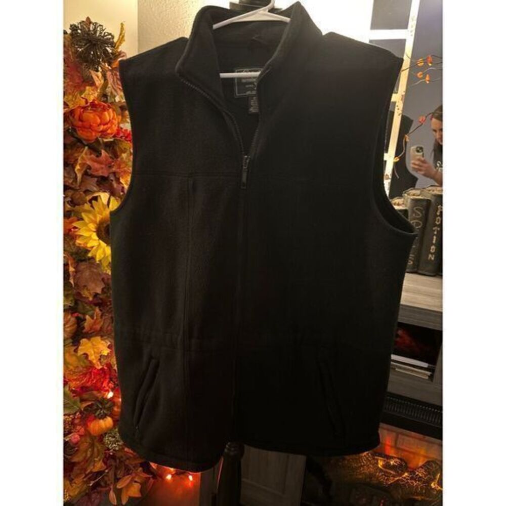 Eddie Bauer men's vest size Large
